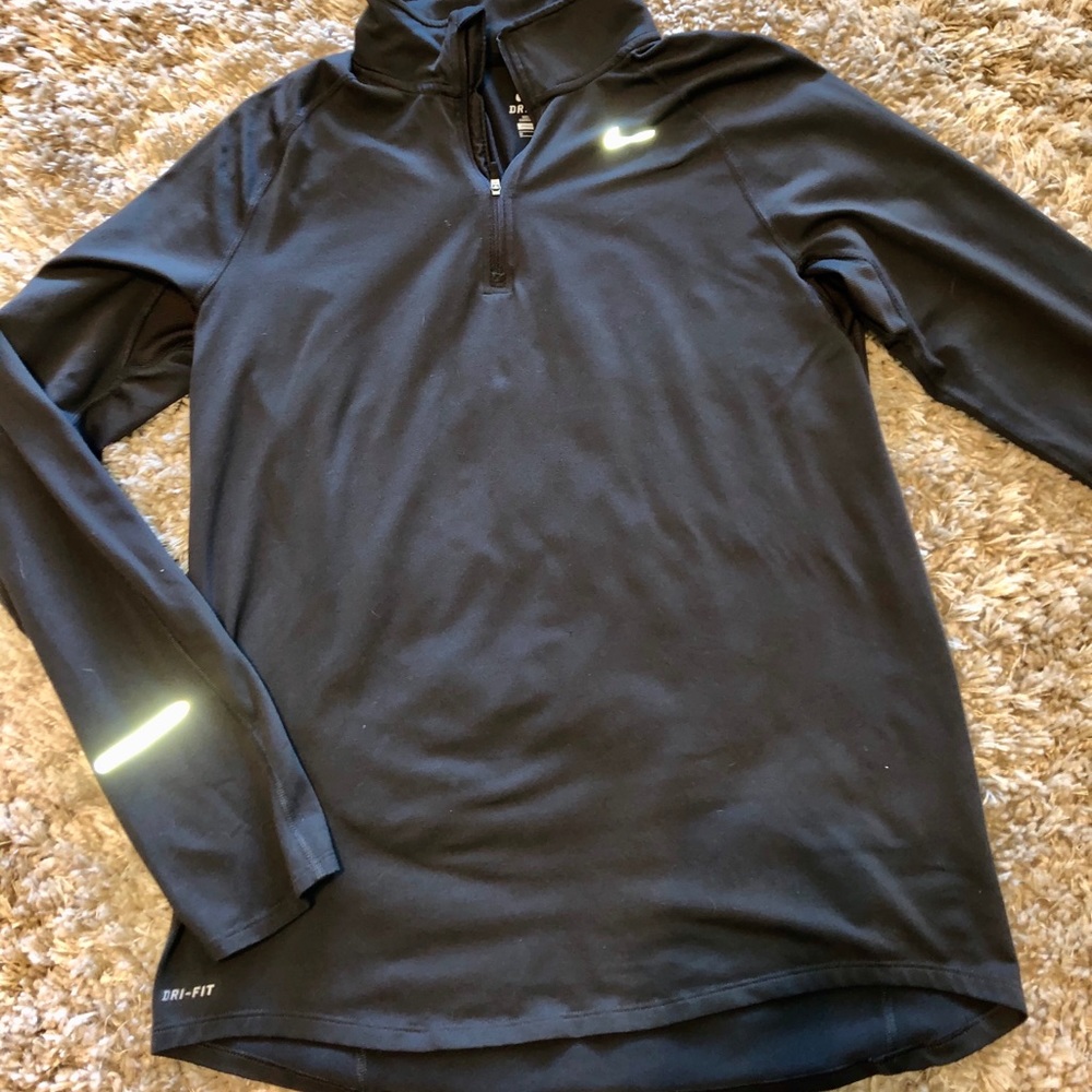 Nike dry fit pull over